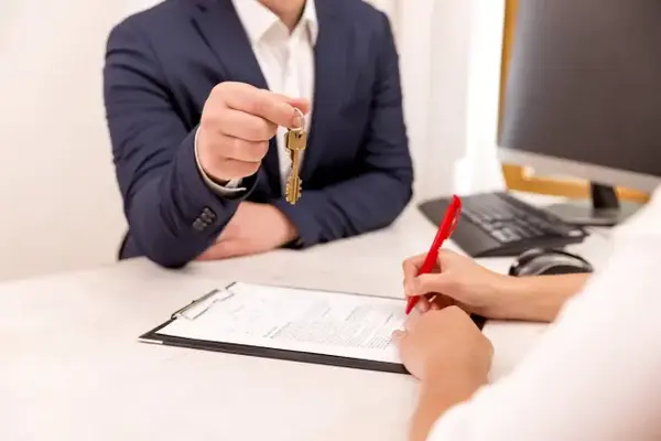 ASPECTOS QUE DEBE TENER EN CUENTA AL ELEGIR SU CRÉDITO DE VIVIENDA: TASA DE INTERÉS Y TIPO DE CUOTA